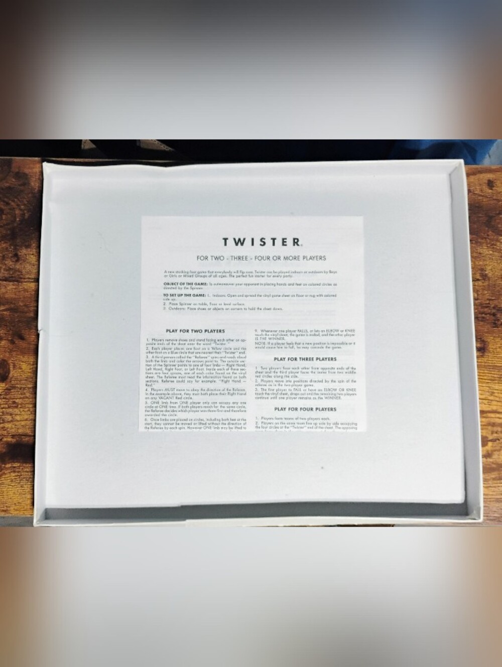 Twister Game *1986 Edition* - Picture 10 of 10